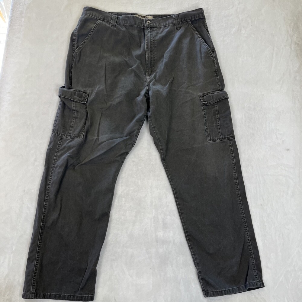 Wrangler Pants Mens Size 40x30 Gray Relaxed Fit Cargo Utility Casual Work